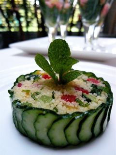 ミントたっぷりのクスクスのサラダ「タブレ」