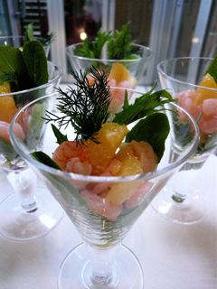 「甘夏と小エビのサラダ」